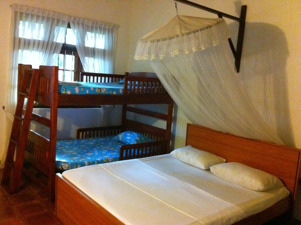 Little Paradise Tourist Guest House And Holiday Home Anuradhapura Bilik gambar